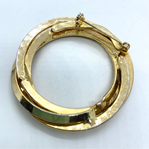 Large Goldtone Triple Textured Circle Brooch - Picture 4 of 6